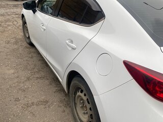 2014 Mazda 3 III (BM), белый, 900000 рублей, вид 3