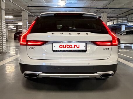 2019 Volvo V90 Cross Country I, белый, 4370000 рублей, вид 4
