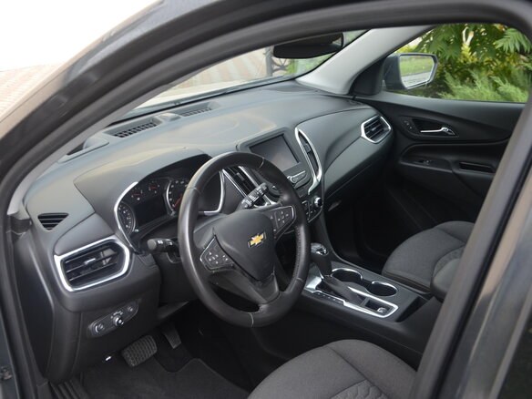 2020 Chevrolet Equinox III, серый, 1650000 рублей - вид 13