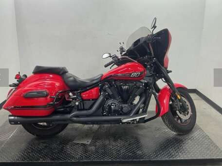 2015 Yamaha XVS1300, красный, 1000000 рублей, вид 2
