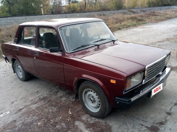 2011 Lada (ВАЗ) 2107, красный, 265000 рублей - вид 1