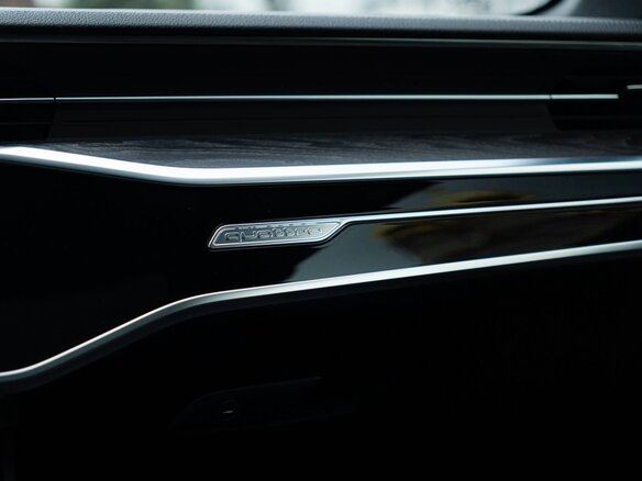 2020 Audi A6 55 TFSI V (C8), чёрный, 4500000 рублей - вид 18
