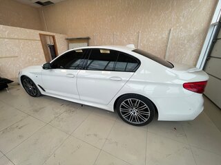 2019 BMW 5 серии 530i VII (G30/G31/G38), белый, 4000000 рублей, вид 5