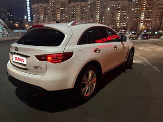 2014 Infiniti QX70, белый, 2200000 рублей, вид 4