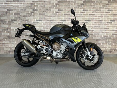 2024 BMW S 1000 R, чёрный, 1586000 рублей, вид 1