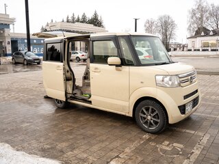 2015 Honda N-BOX I Рестайлинг, бежевый, 599000 рублей, вид 2