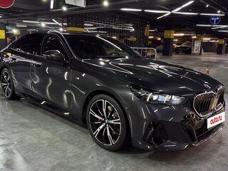 2024 BMW 5 серии 520d xDrive VIII (G60/G61/G68), серый, 11500000 рублей, вид 2