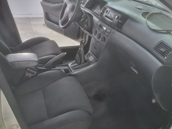 2005 Toyota Corolla IX (E120, E130) Рестайлинг, серебристый, 280000 рублей - вид 8