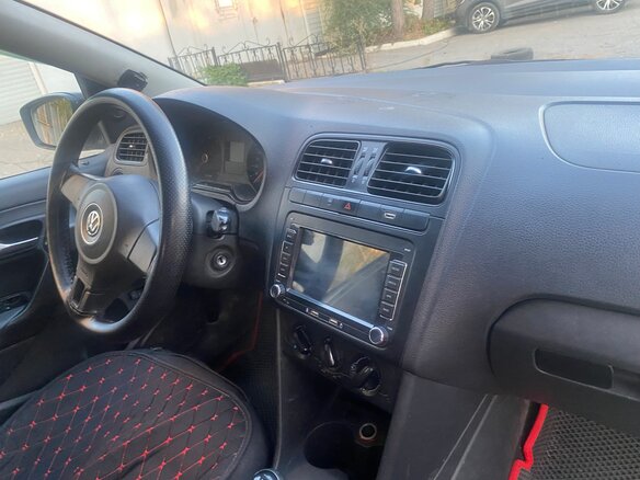 2013 Volkswagen Polo V, белый, 450000 рублей - вид 8