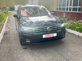 2020 Volkswagen Tiguan II, серый, 2550000 рублей, вид 1