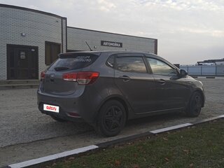 2016 Kia Rio III Рестайлинг, серый, 1100000 рублей, вид 3