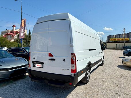 2023 Renault Master, белый, 5000000 рублей, вид 5