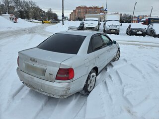 2000 Audi A4 I (B5) Рестайлинг, серебристый, 320000 рублей, вид 3