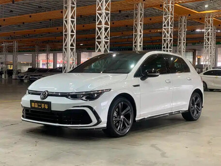 Volkswagen Golf VIII