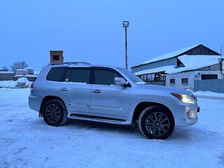 2013 Lexus LX 570 III Рестайлинг, серебристый, 4450000 рублей, вид 2