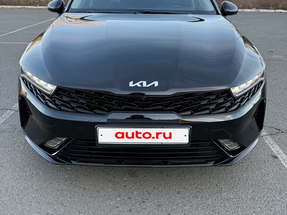 2024 Kia K5 III, чёрный, 3675000 рублей - вид 5