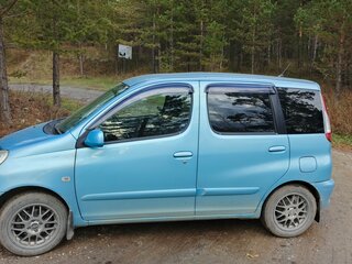 2004 Toyota FunCargo, голубой, 550000 рублей, вид 2
