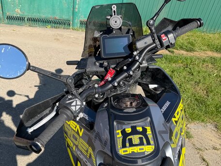 2023 Husqvarna Norden 901, чёрный, 1250000 рублей, вид 5