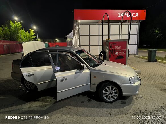 2010 Hyundai Accent ТагАЗ II, серебристый, 580000 рублей