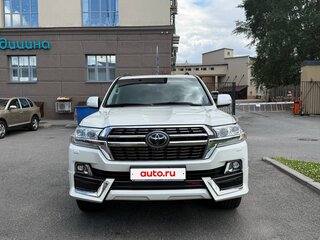 2020 Toyota Land Cruiser 200 Series Рестайлинг 2, белый, 10800000 рублей, вид 2