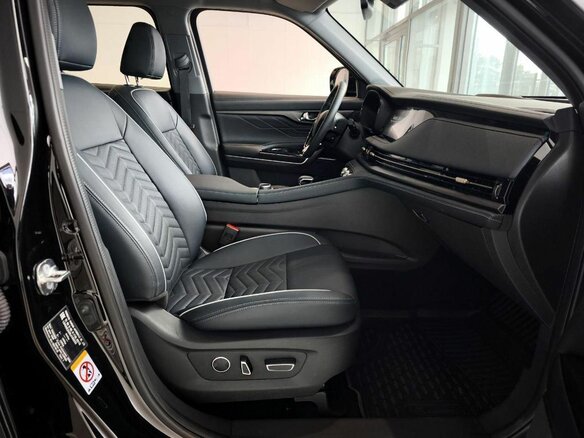 2024 Changan CS95 I Рестайлинг 2, чёрный, 4779900 рублей - вид 19