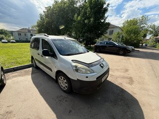 2010 Peugeot Partner II, белый, 350000 рублей, вид 2