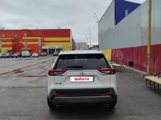 2019 Toyota RAV4 V (XA50), белый, 3250000 рублей, вид 3