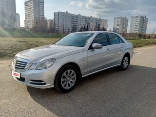 2010 Mercedes-Benz E-Класс 200 5G-Tronic IV (W212, S212, C207), серебристый, 1550000 рублей, вид 1