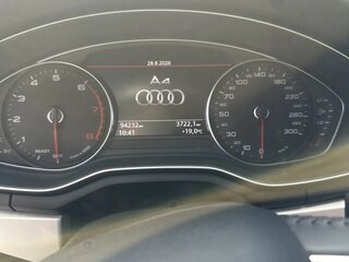 2019 Audi A4 V (B9), белый, 2400000 рублей, вид 5
