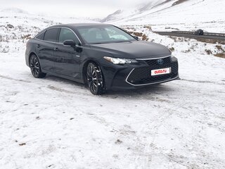 2021 Toyota Avalon V, чёрный, 3100000 рублей, вид 4