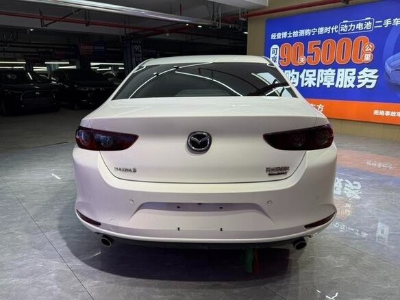 2023 Mazda 3 Axela IV (BP), белый, 1560000 рублей - вид 5