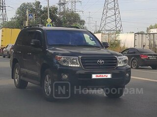 2014 Toyota Land Cruiser 200 Series Рестайлинг 1, чёрный, 3700000 рублей, вид 2