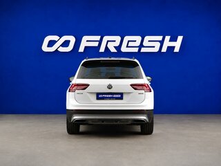 2020 Volkswagen Tiguan II, белый, 2280050 рублей, вид 4