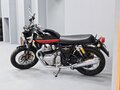 2025 Royal Enfield Interceptor, чёрный, 699000 рублей