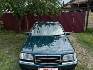 1997 Mercedes-Benz C-Класс 180 I (W202) Рестайлинг, зелёный, 370000 рублей, вид 2