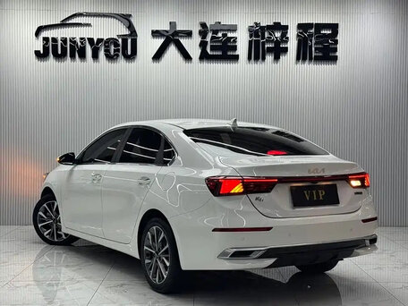 2022 Kia K3 II (China Market), белый, 1460000 рублей, вид 4