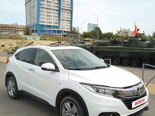 2020 Honda Vezel I Рестайлинг, белый, 1830000 рублей, вид 3