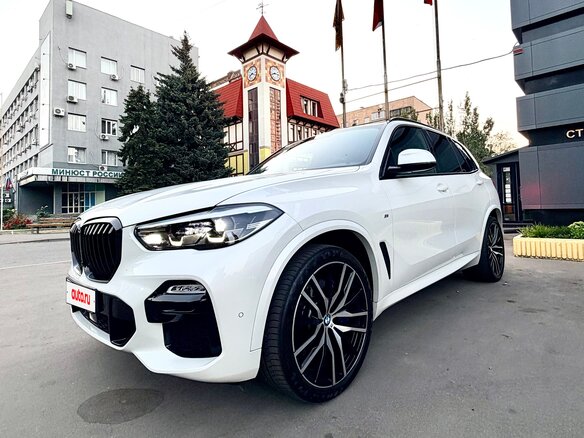 2019 BMW X5 40i IV (G05/G18), белый, 6999000 рублей - вид 19