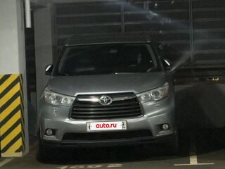 2014 Toyota Highlander III (XU50), серебристый, 3000000 рублей, вид 2