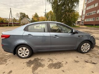2016 Kia Rio III Рестайлинг, голубой, 924000 рублей, вид 2