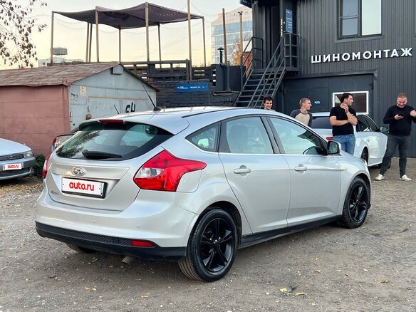 2011 Ford Focus III, серебристый, 697000 рублей - вид 4