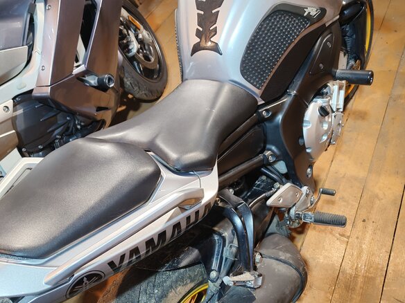 2006 Yamaha FZ1, серебристый, 430000 рублей - вид 24
