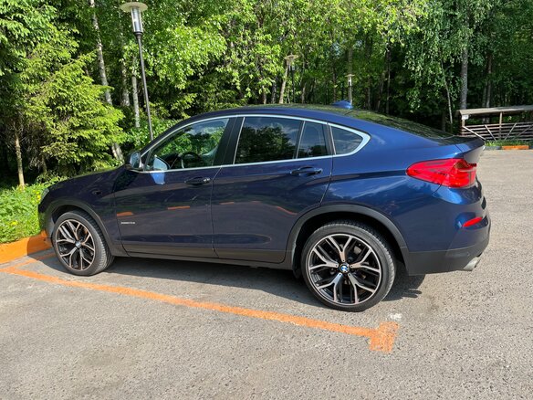2015 BMW X4 28i I (F26), синий - вид 4