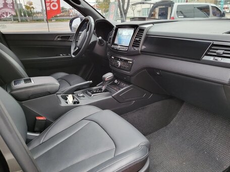 2024 KGM Rexton Sports KHAN, чёрный, 3750000 рублей, вид 5