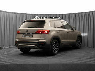 2021 Volkswagen Taos I, коричневый, 3000000 рублей, вид 5