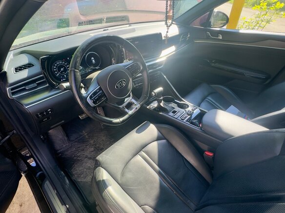2021 Kia K5 III, чёрный, 2600000 рублей - вид 9