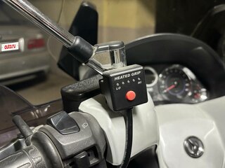 2012 Sym Maxsym 400, белый, 260000 рублей, вид 4
