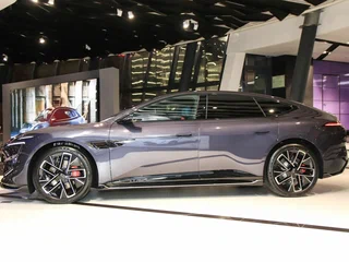 2026 Avatr 12, фиолетовый, 8340000 рублей, вид 2