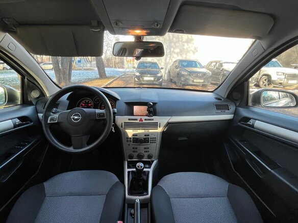 2009 Opel Astra H Рестайлинг, серебристый, 579000 рублей - вид 13