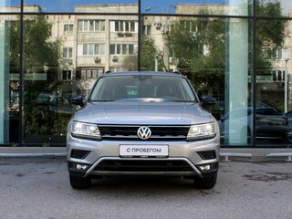 2019 Volkswagen Tiguan II, серебристый, 2310000 рублей, вид 2